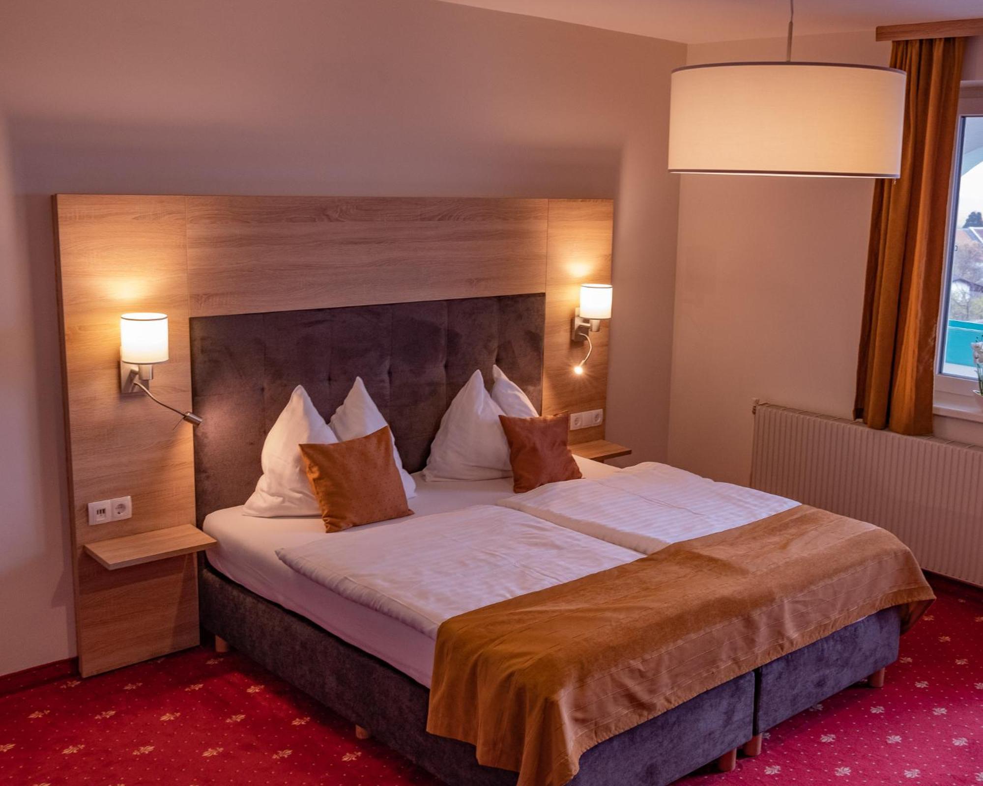 Hotel Am Greiner 루스트 외부 사진